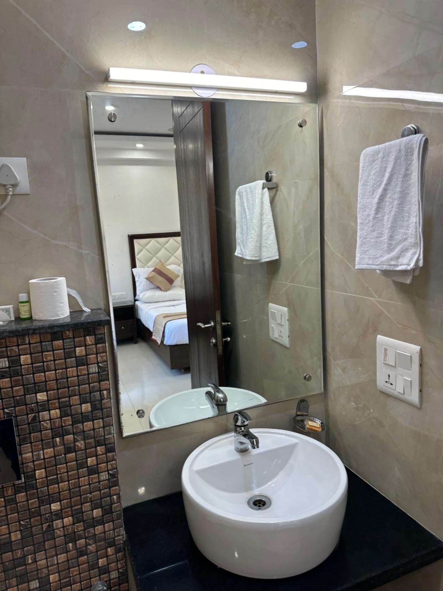 Lemon Green Residency - Hotel And Serviced Apartments Nueva Delhi Exterior foto